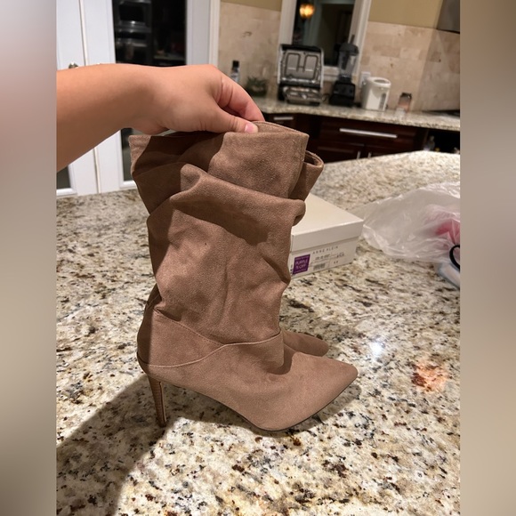 Suede heels - Picture 4 of 5